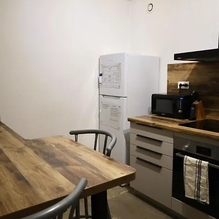 Apartment Ground Floor , Cocoon Garden , Parking , Ac